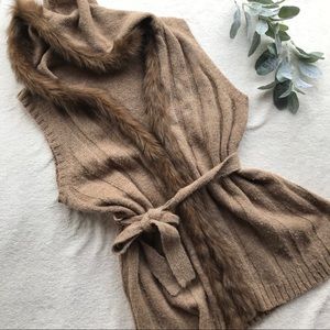 Knit Sleeveless Hooded Vest with Belt and Faux Fur